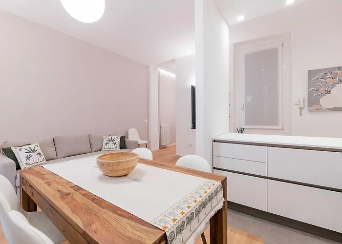 Apartament Homeby, Casa Isella Mediolan